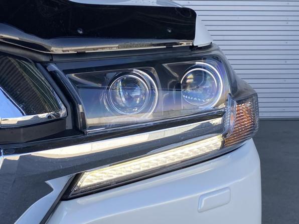 Toyota Land Cruiser 200 Series Рестайлинг 2 с пробегом 2018 года, цена 7 549 000 рублей, 228077 км, внедорожник, Автокод Объявления