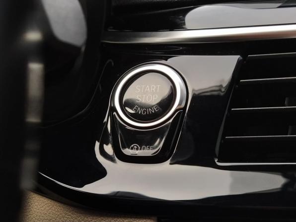 BMW 5 серии VII (G30/G31/G38) с пробегом 2018 года, цена 2 700 000 рублей, 220946 км, седан, Автокод Объявления