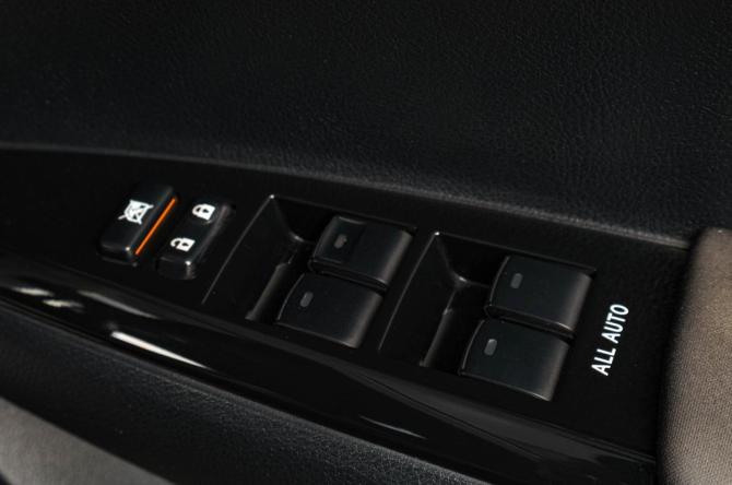 Toyota Corolla XI (E160 E170 E180) с пробегом 2017 года, цена 1 649 000 рублей, 120000 км, универсал, Автокод Объявления