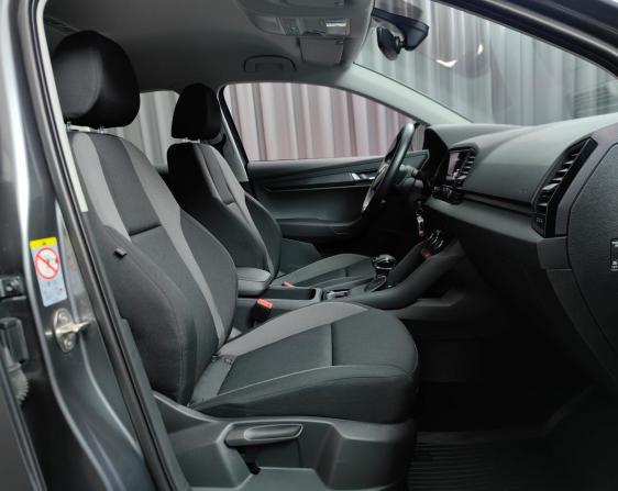 Skoda Karoq I с пробегом 2021 года, цена 2 373 000 рублей, 41987 км, внедорожник, Автокод Объявления