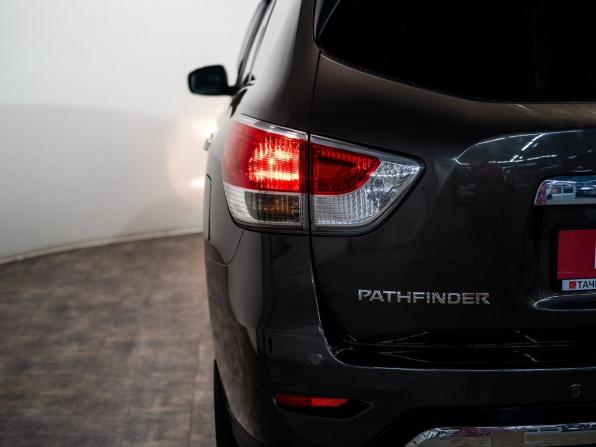 Nissan Pathfinder IV с пробегом 2015 года, цена 1 800 000 рублей, 125796 км, внедорожник, Автокод Объявления