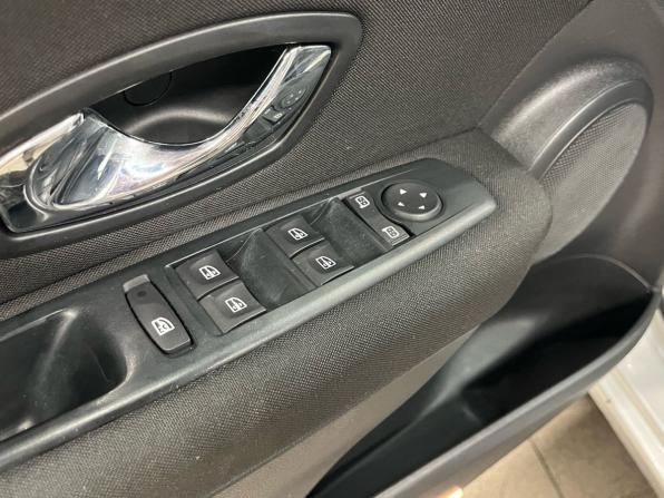 Renault Megane III Рестайлинг с пробегом 2012 года, цена 499 000 рублей, 246000 км, хэтчбек, Автокод Объявления