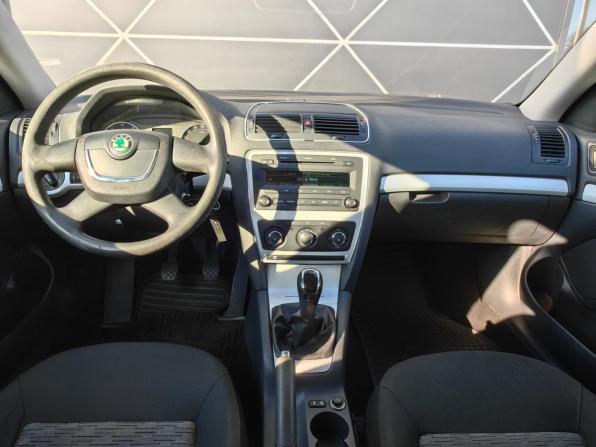 Skoda Octavia II (A5) Рестайлинг с пробегом 2011 года, цена 555 000 рублей, 210182 км, лифтбек, Автокод Объявления