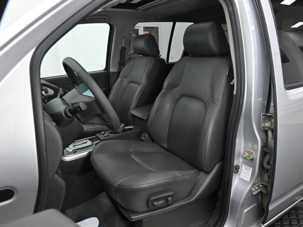 Nissan Pathfinder III Рестайлинг с пробегом 2010 года, цена 1 349 000 рублей, 177000 км, внедорожник, Автокод Объявления