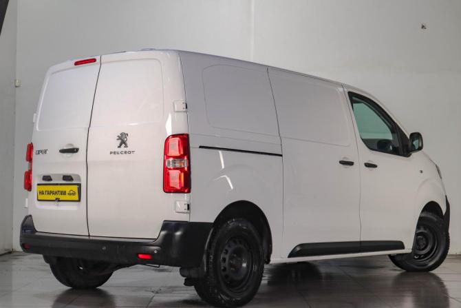 Peugeot Expert III с пробегом 2018 года, цена 1 949 000 рублей, 297000 км, фургон, Автокод Объявления
