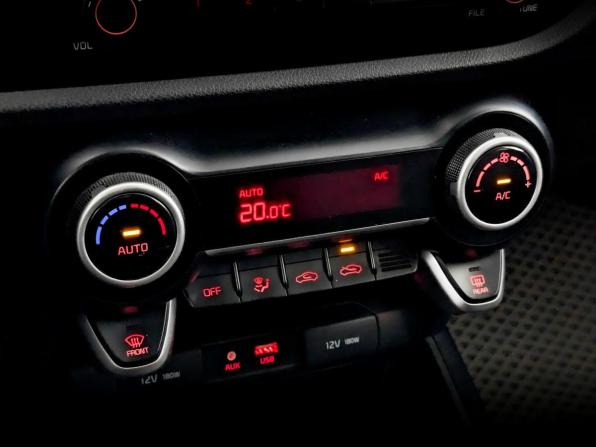 Kia Rio IV с пробегом 2019 года, цена 1 520 000 рублей, 114400 км, хэтчбек, Автокод Объявления