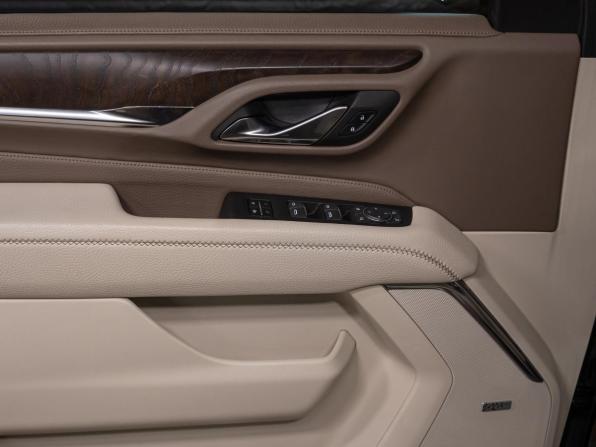 GMC Yukon V с пробегом 2023 года, цена 9 650 000 рублей, 76134 км, внедорожник, Автокод Объявления