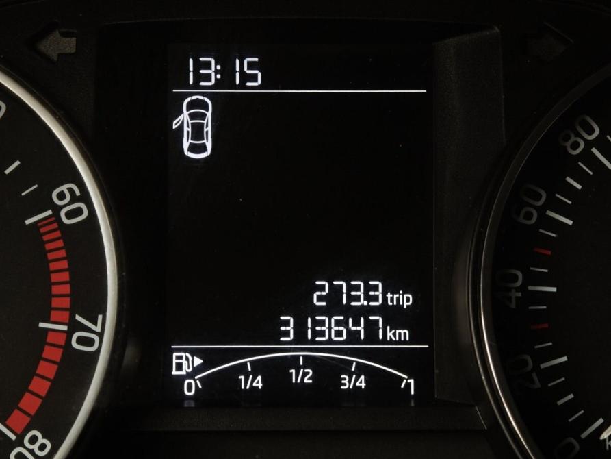 Skoda Rapid I Москва  - изображение 18