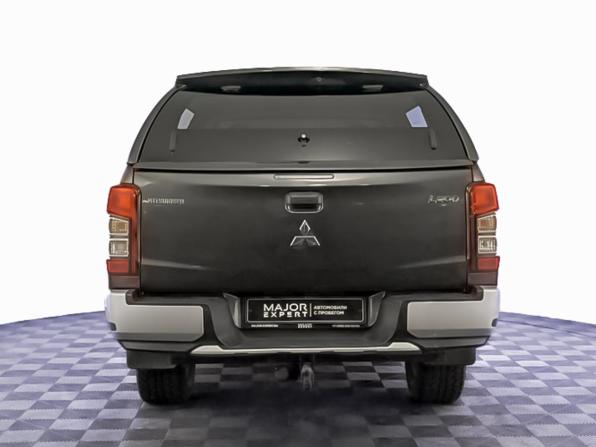 Mitsubishi L200 V с пробегом 2019 года, цена 2 850 000 рублей, 76029 км, offers.body_type.unknown, Автокод Объявления