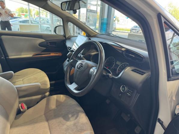 Toyota Wish II с пробегом 2010 года, цена 1 195 000 рублей, 95400 км, минивэн, Автокод Объявления