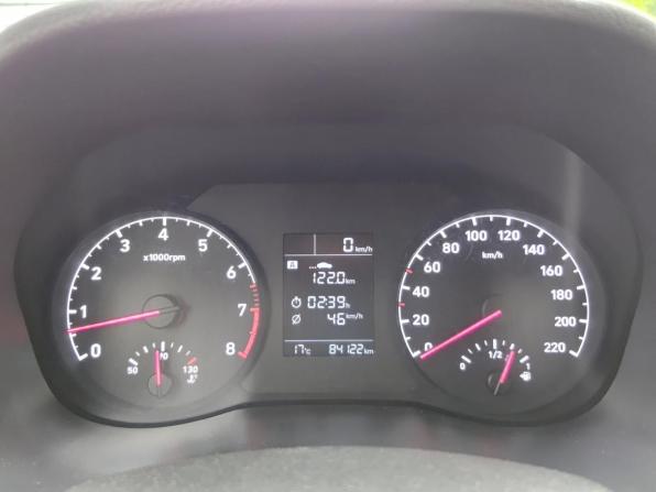 Hyundai Solaris II с пробегом 2018 года, цена 1 250 000 рублей, 84120 км, седан, Автокод Объявления