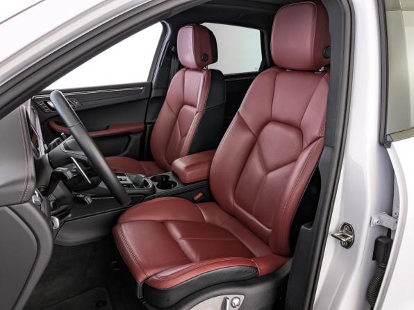 Porsche Macan I Рестайлинг 2 с пробегом 2023 года, цена 8 170 000 рублей, 4927 км, внедорожник, Автокод Объявления