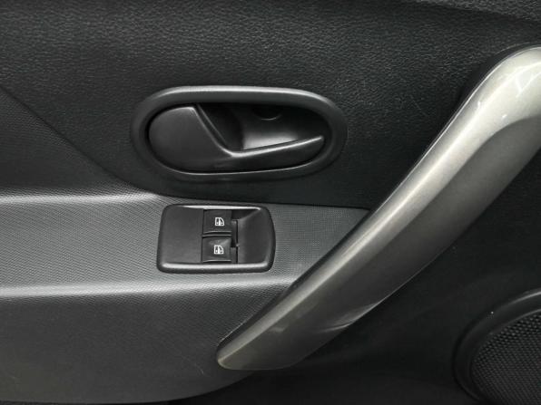 Renault Sandero II Рестайлинг с пробегом 2019 года, цена 1 100 000 рублей, 120813 км, хэтчбек, Автокод Объявления