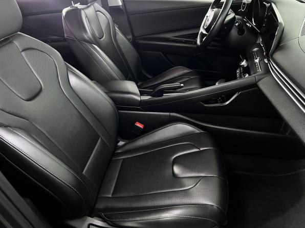 Hyundai Avante VII с пробегом 2021 года, цена 2 290 000 рублей, 71835 км, седан, Автокод Объявления