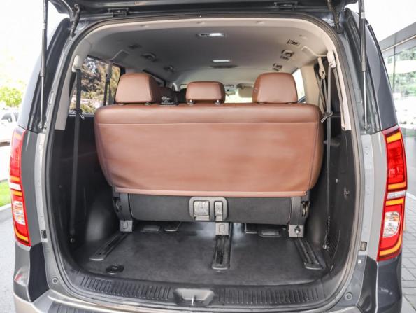 Hyundai Grand Starex I Рестайлинг 2 с пробегом 2018 года, цена 3 599 000 рублей, 89932 км, минивэн, Автокод Объявления