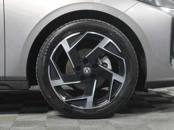 Changan Lamore с пробегом 2024 года, цена 2 090 000 рублей, 6600 км, седан, Автокод Объявления
