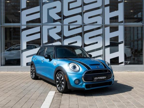 Mini Hatch III (F55/F56) с пробегом 2017 года, цена 1 960 000 рублей, 160231 км, хэтчбек, Автокод Объявления