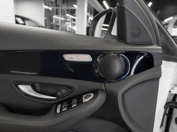 Mercedes-Benz C-Класс IV (W205) Рестайлинг с пробегом 2019 года, цена 3 370 000 рублей, 52453 км, седан, Автокод Объявления