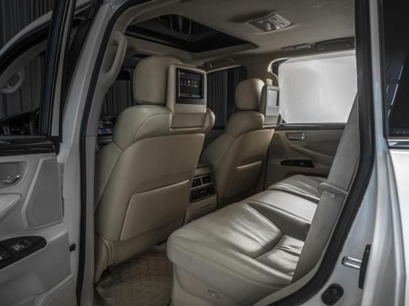 Lexus LX III Рестайлинг с пробегом 2015 года, цена 5 479 000 рублей, 220228 км, внедорожник, Автокод Объявления