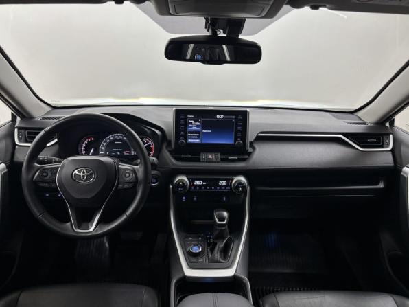 Toyota RAV4 V (XA50) с пробегом 2021 года, цена 3 680 000 рублей, 83032 км, внедорожник, Автокод Объявления