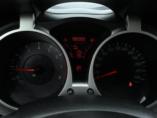 Nissan Juke I с пробегом 2012 года, цена 919 000 рублей, 98080 км, внедорожник, Автокод Объявления