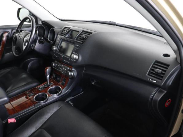 Toyota Highlander II (XU40) Рестайлинг с пробегом 2011 года, цена 1 777 000 рублей, 239166 км, внедорожник, Автокод Объявления