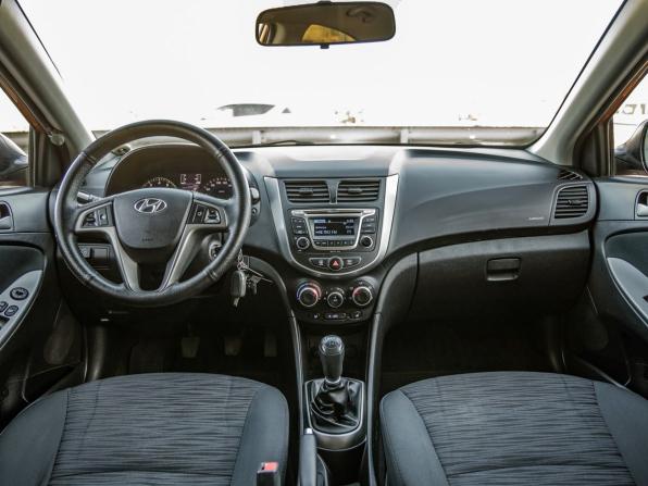 Hyundai Solaris I Рестайлинг с пробегом 2015 года, цена 758 000 рублей, 185756 км, седан, Автокод Объявления