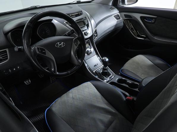 Hyundai Elantra V (MD) с пробегом 2012 года, цена 730 000 рублей, 348500 км, седан, Автокод Объявления