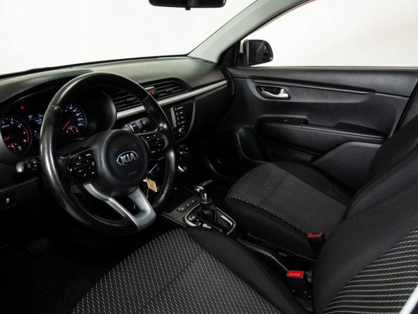 Kia Rio IV с пробегом 2018 года, цена 1 118 000 рублей, 201000 км, седан, Автокод Объявления