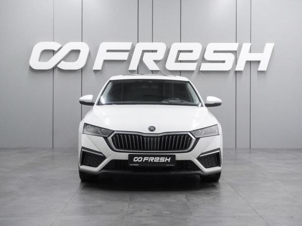 Skoda Octavia IV (A8) с пробегом 2023 года, цена 2 299 000 рублей, 130457 км, лифтбек, Автокод Объявления