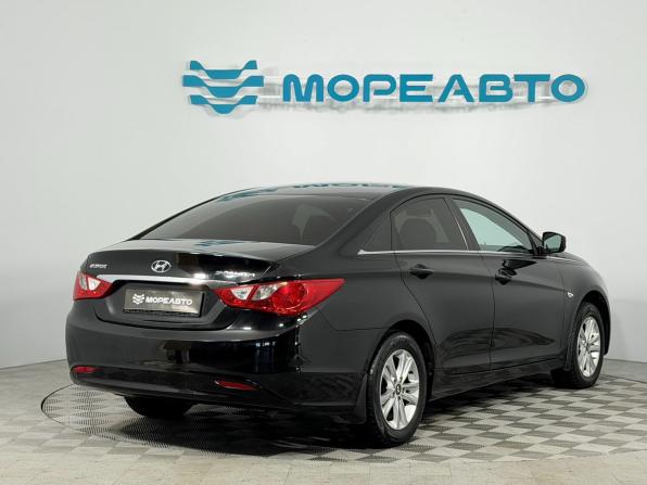 Hyundai Sonata VI (YF) с пробегом 2011 года, цена 1 100 000 рублей, 212300 км, седан, Автокод Объявления