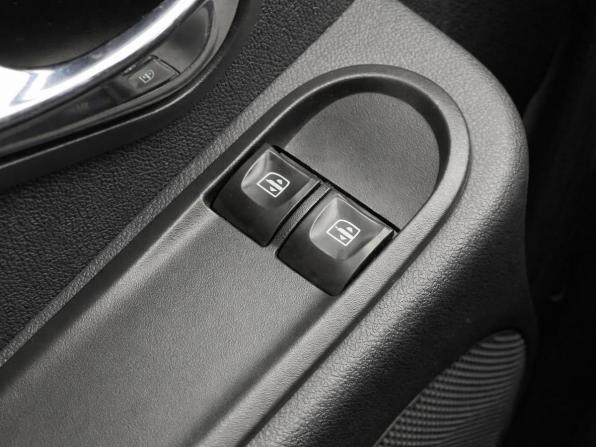 Renault Duster I Рестайлинг с пробегом 2017 года, цена 997 000 рублей, 227424 км, внедорожник, Автокод Объявления
