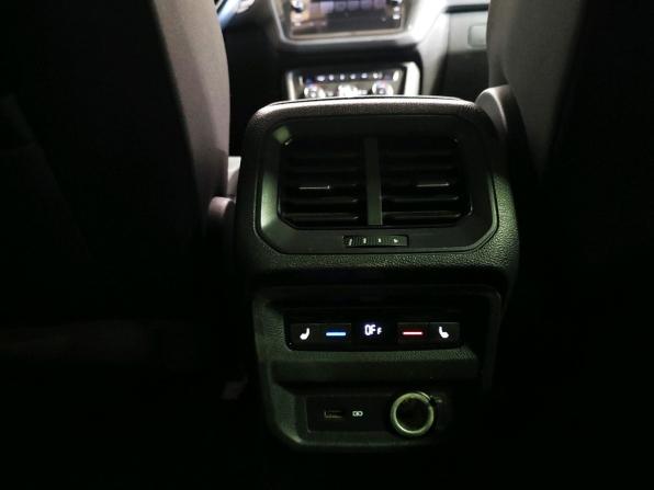 Volkswagen Tiguan II с пробегом 2019 года, цена 2 949 000 рублей, 180536 км, внедорожник, Автокод Объявления