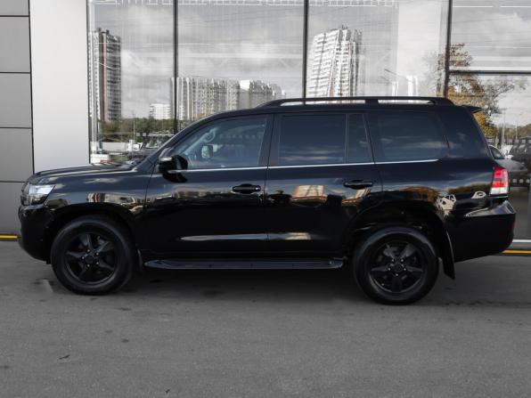 Toyota Land Cruiser 200 Series Рестайлинг 2 с пробегом 2018 года, цена 5 298 000 рублей, 261815 км, внедорожник, Автокод Объявления
