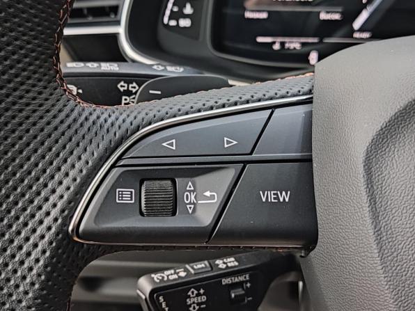 Audi SQ7 I (4M) Рестайлинг 2 с пробегом 2024 года, цена 17 900 000 рублей, 8400 км, внедорожник, Автокод Объявления