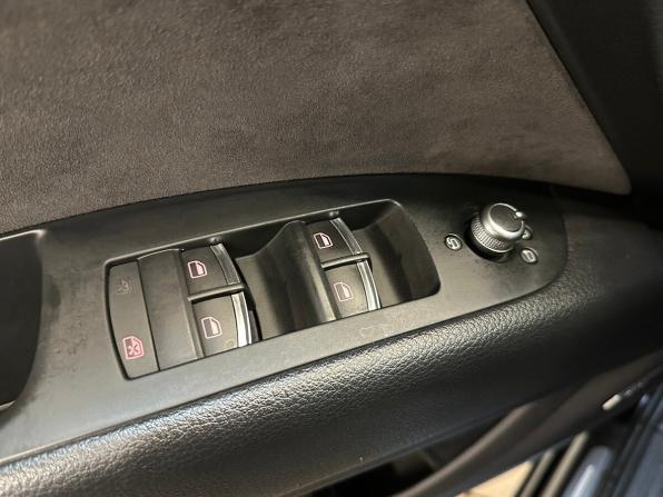 Audi Q7 I (4L) Рестайлинг с пробегом 2012 года, цена 1 975 000 рублей, 279393 км, внедорожник, Автокод Объявления