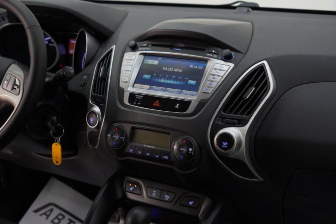 Hyundai ix35 I Рестайлинг с пробегом 2013 года, цена 859 000 рублей, 131986 км, внедорожник, Автокод Объявления