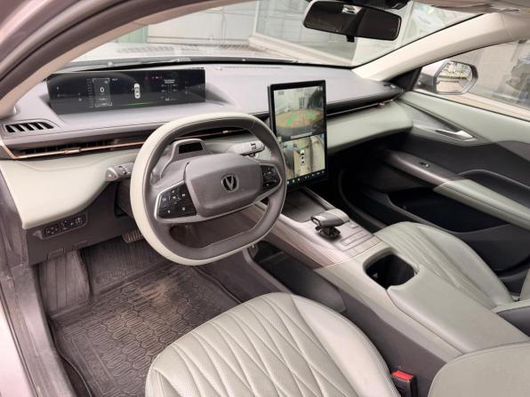 Changan Lamore с пробегом 2023 года, цена 1 900 000 рублей, 33831 км, седан, Автокод Объявления