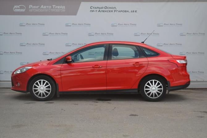 Ford Focus III с пробегом 2013 года, цена 850 000 рублей, 233000 км, седан, Автокод Объявления