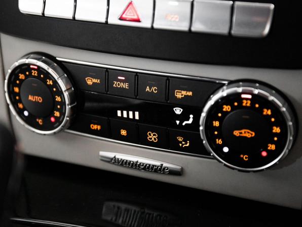 Mercedes-Benz C-Класс III (W204) Рестайлинг с пробегом 2013 года, цена 1 415 000 рублей, 149464 км, седан, Автокод Объявления