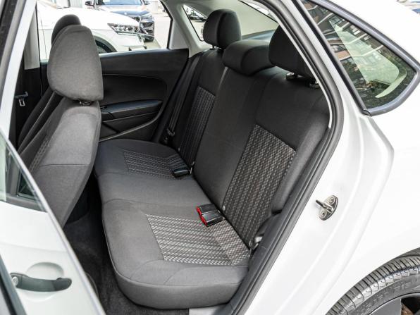 Volkswagen Polo V с пробегом 2015 года, цена 870 000 рублей, 179465 км, седан, Автокод Объявления