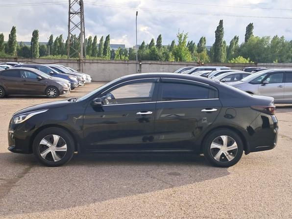 Kia Rio IV с пробегом 2018 года, цена 1 440 000 рублей, 110500 км, седан, Автокод Объявления