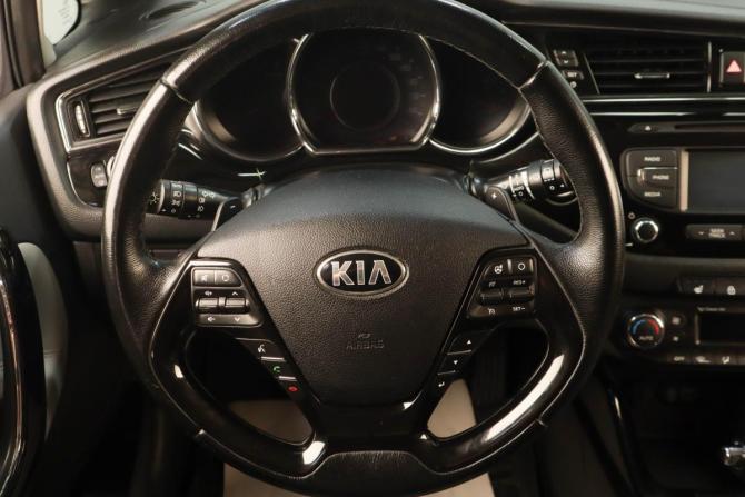 Kia Ceed II с пробегом 2015 года, цена 1 349 000 рублей, 150000 км, хэтчбек, Автокод Объявления