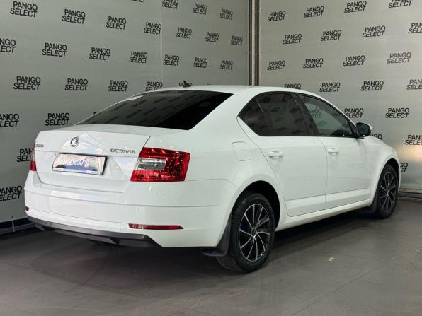 Skoda Octavia III (A7) Рестайлинг с пробегом 2017 года, цена 1 188 000 рублей, 142796 км, лифтбек, Автокод Объявления