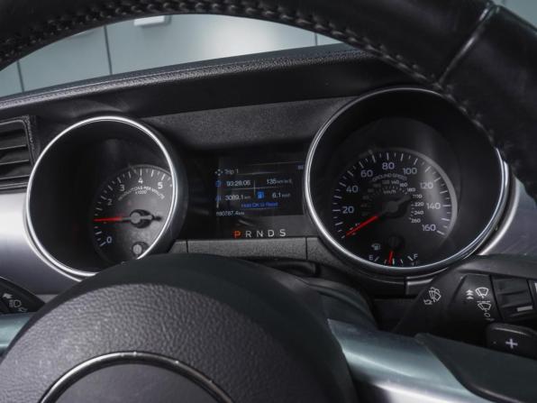 Ford Mustang VI Рестайлинг с пробегом 2019 года, цена 4 450 000 рублей, 80787 км, кабриолет, Автокод Объявления