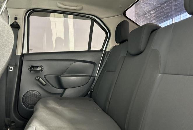 Renault Logan II Рестайлинг с пробегом 2019 года, цена 820 000 рублей, 111914 км, седан, Автокод Объявления