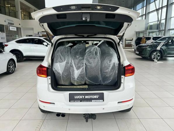 Volkswagen Tiguan I Рестайлинг с пробегом 2012 года, цена 1 095 000 рублей, 302492 км, внедорожник, Автокод Объявления