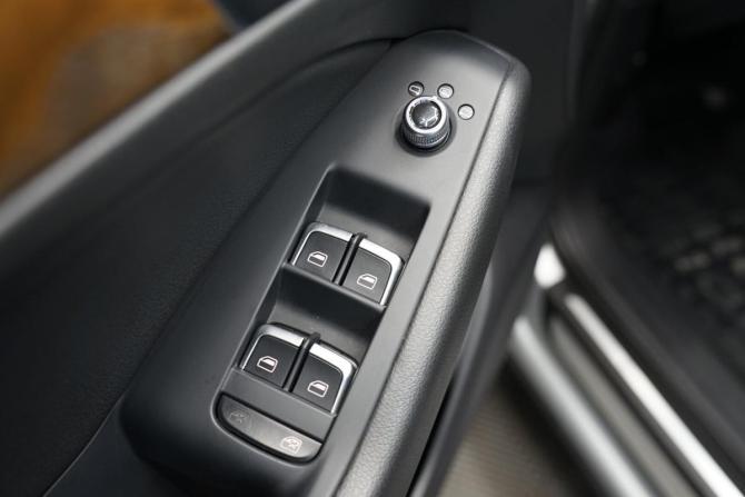 Audi Q5 I (8R) Рестайлинг с пробегом 2012 года, цена 2 150 000 рублей, 125000 км, внедорожник, Автокод Объявления