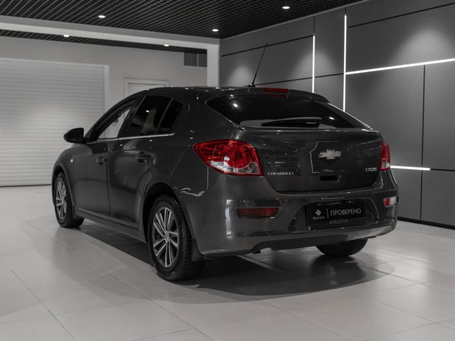 Chevrolet Cruze I Рестайлинг Москва  - изображение 4