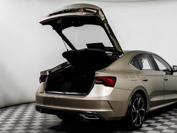 Skoda Octavia IV (A8) с пробегом 2021 года, цена 2 749 000 рублей, 32000 км, лифтбек, Автокод Объявления